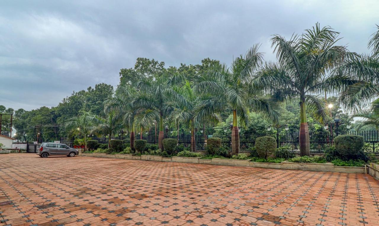 Treebo Premium Pearl Avenue, Ring Road Hotel Dehradun Exterior foto